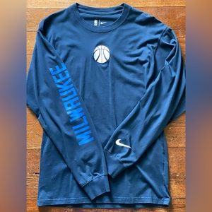 Nike long sleeve Milwaukee Bucks shirt